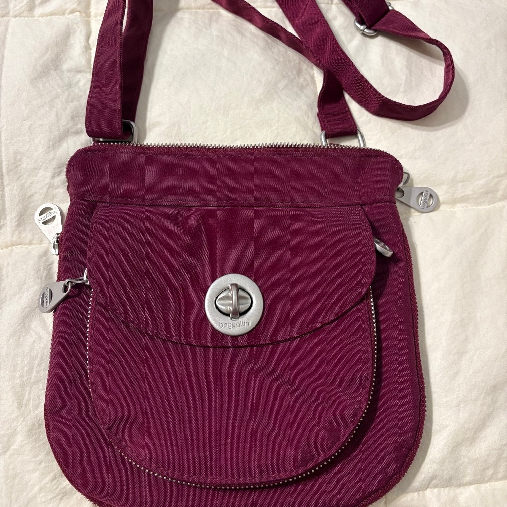 Baggalini never used